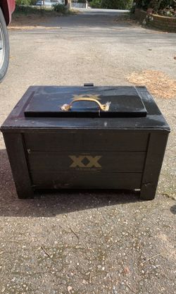 Dos equis picnic cooler