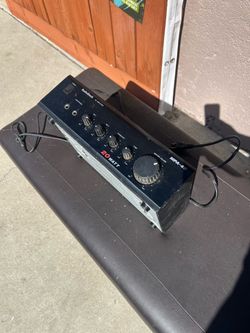 Amplifier-radio shack