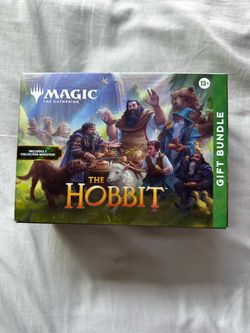 Magic: The Gathering The Hobbit Gift Bundle