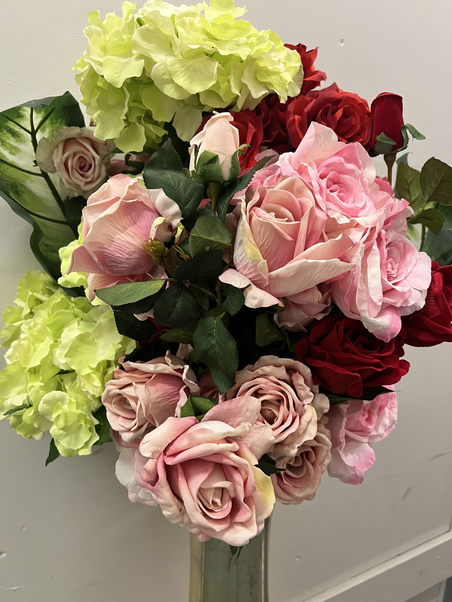 Set of 6 Modern Gold Metal Candle Holders – Wedding / Decor