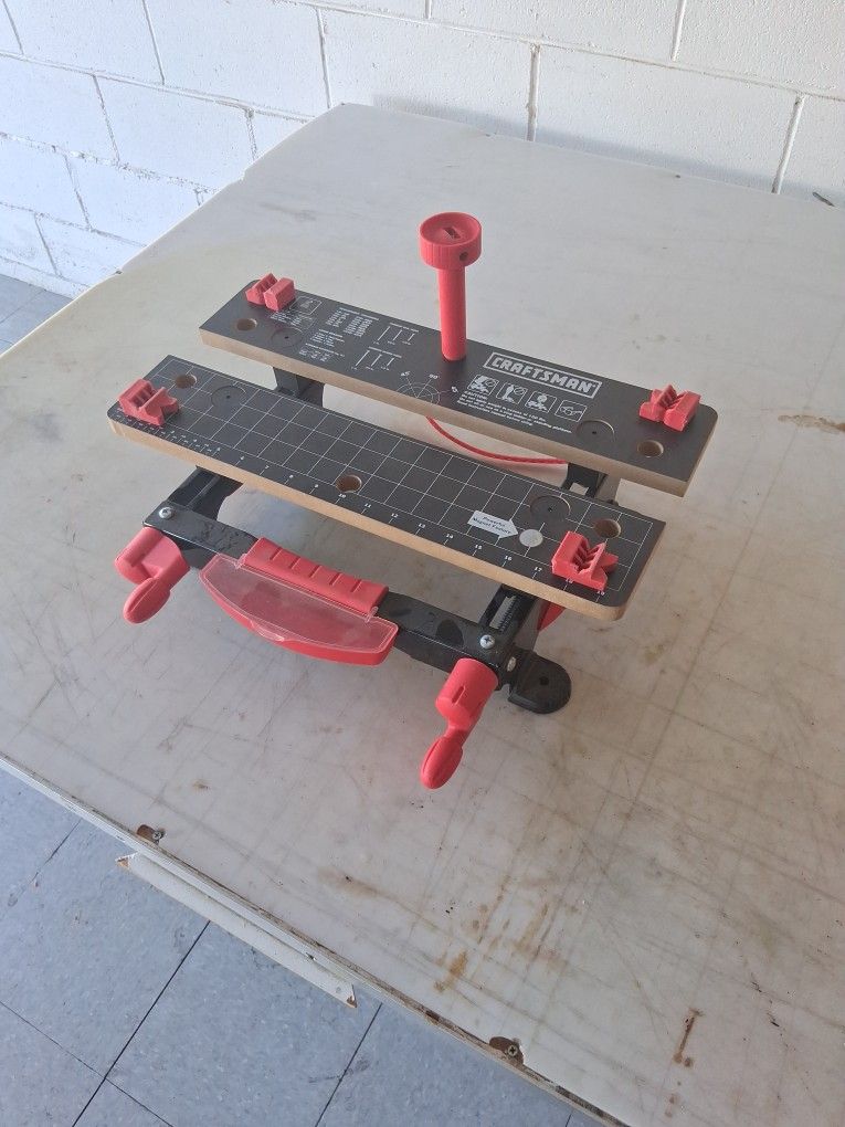 Craftsman 65780 Portable Hobby Table