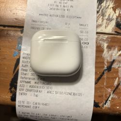Apple AirPods (4th Gen)