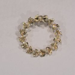Laurel Leaf Wreath Pin Brooch Gold Tone Rhinestones Faux Pearls 1.5"