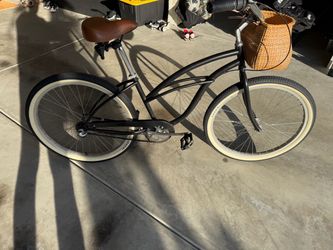 Beach cruiser bike