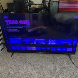 65” VIZO Smart Tv Blue screen