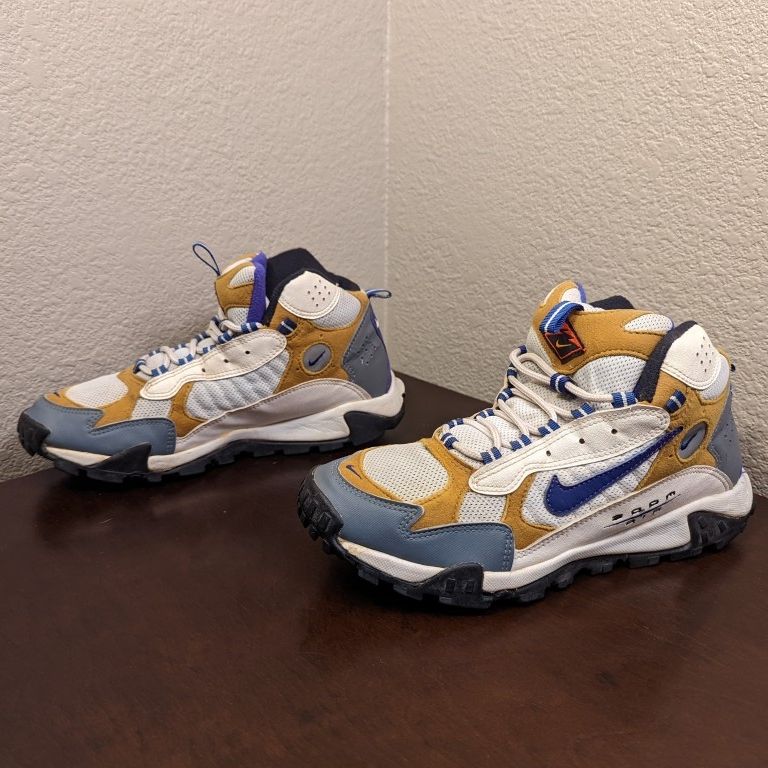 NIKE ZOOM AIR TERRA SERTIG MENS SIZE 9 for Sale in Seattle WA OfferUp