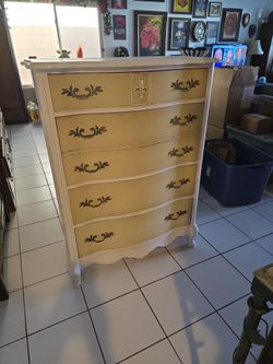 Vintage Bassett Fleur de Lis dresser