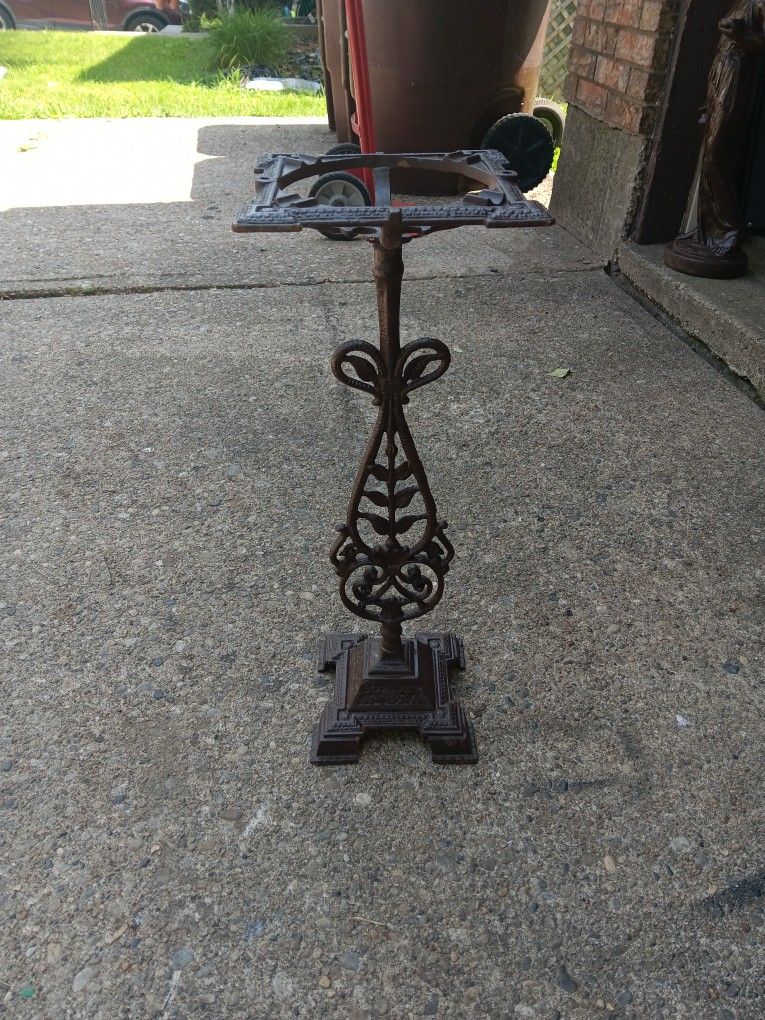 Antique Iron Ash Tray Stand