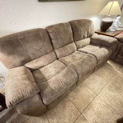 Living Room Forniture / Sectional Sofa /loveseat / Reclining Sofa / OFFER WELCOME 