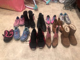 UGGS SKETCHERS JORDANS