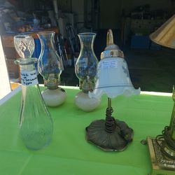 Various vintage glass lamps and decorations 