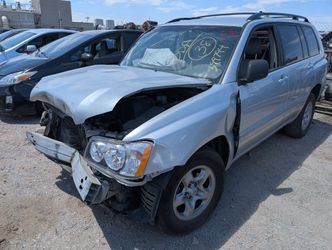 2002 Toyota Highlander PARTS @ U-Pull Auto Parts DD4508