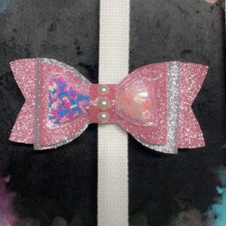 Glitter Shaker Bow