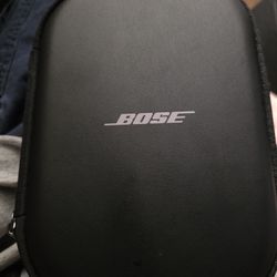 Bose QuietComfort Wireless Over-Ear Active Noise Canceling Headphones (Light Blue)