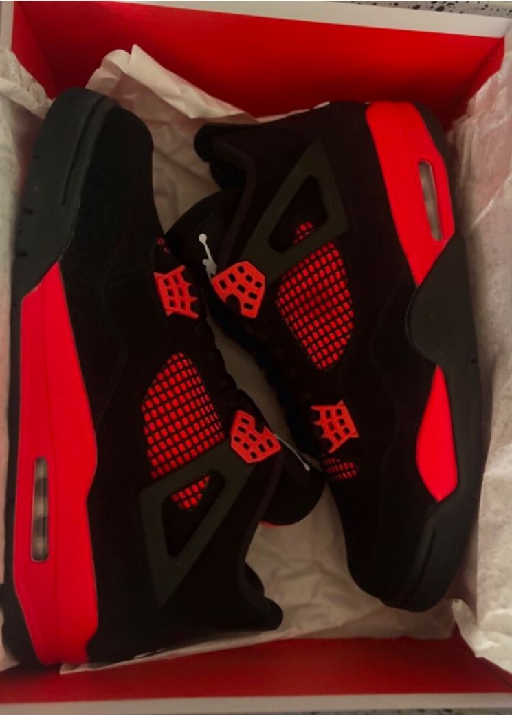 JORDAN 4 RETRO MID RED THUNDER SIZE 11.5