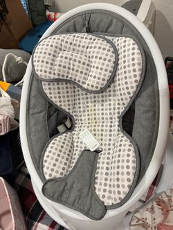 Munchkin baby swing
