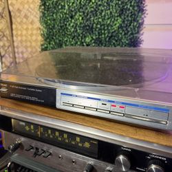 TEAC P-J51 Linear Fully automatic Turntable