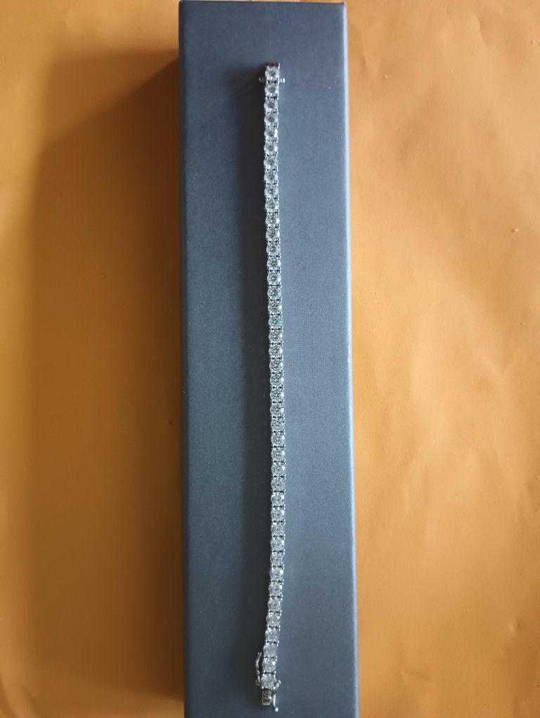 Diamond Tennis Bracelet . CZ Diamonds