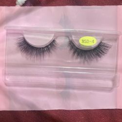 Fluffy Lashes 
