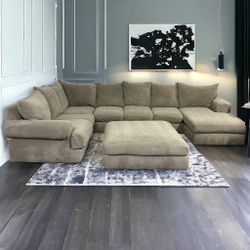 MASSIVE Raymour & Flanagan Sectional Couch Sofa *ALL NYC DELIVERY**