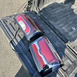 2014-2018 GMC Sierra Denali Tail Light Oem 