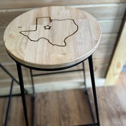 2 Texas bar Stools 