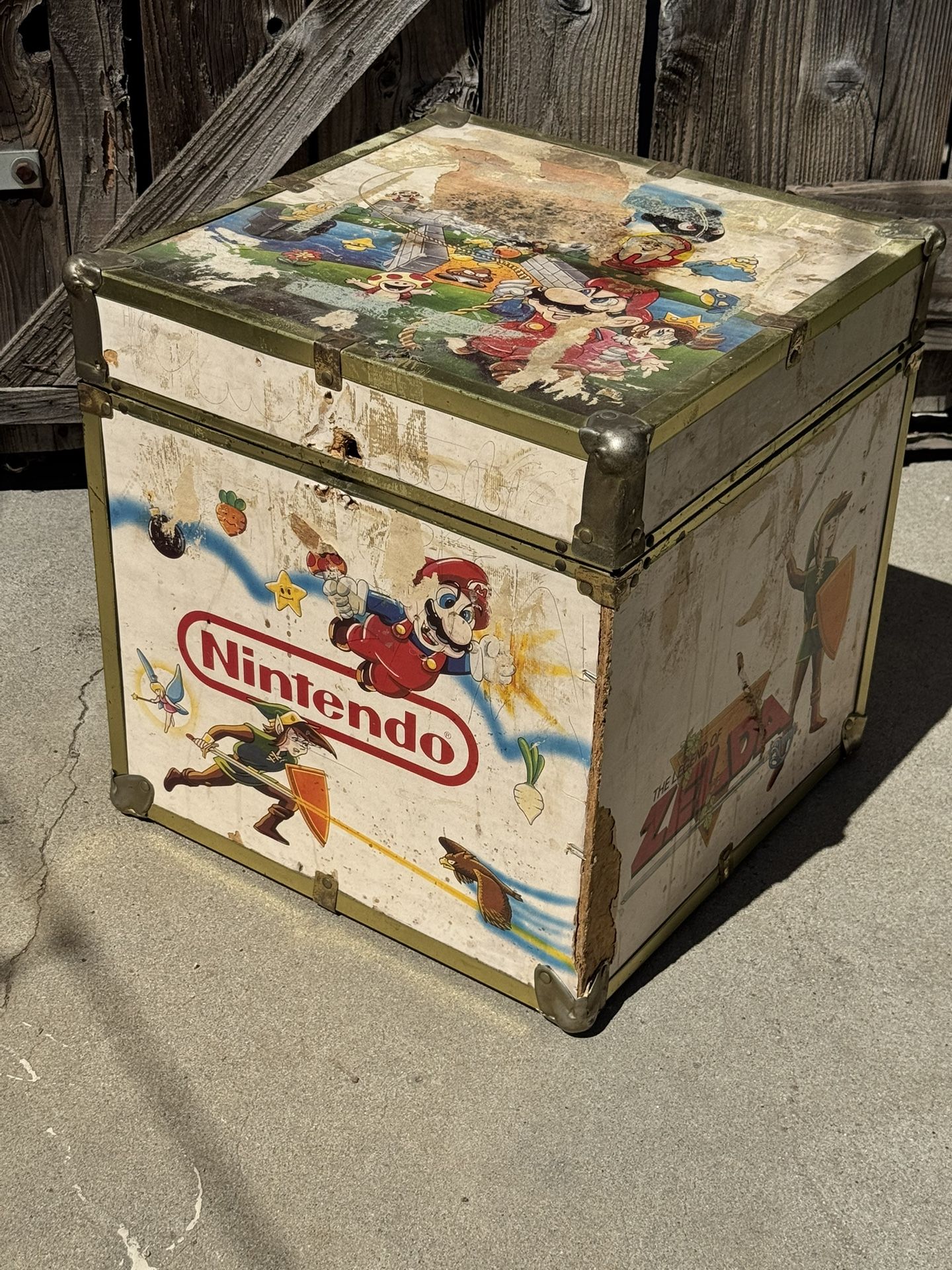Vintage Nintendo Super Mario Zelda Storage Box