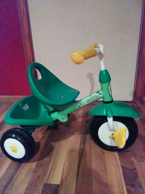 "LIKE NEW" KETTLER "GO GREEN" FOLDING TRICYCLE