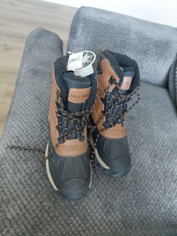 Winter boots