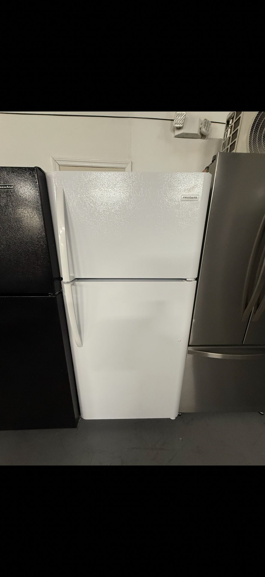 Frigidaire Refrigerator “29 ( Refrigeradores )