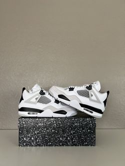 Jordan 4 Militarny Black size 9