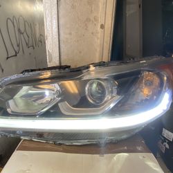 2016 2017 Honda Accord Sedan Left LH Driver Side OEM Halogen LED Headlight 16-17