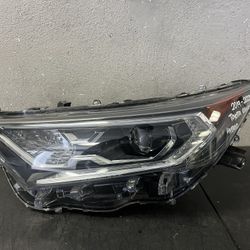 2019-2020-2021-2022 TOYOTA RAV4 HYBRID LEFT HEADLIGHT OEM USED