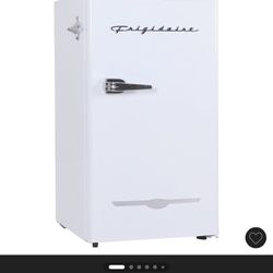 Frigidaire Retro Mini Fridge 