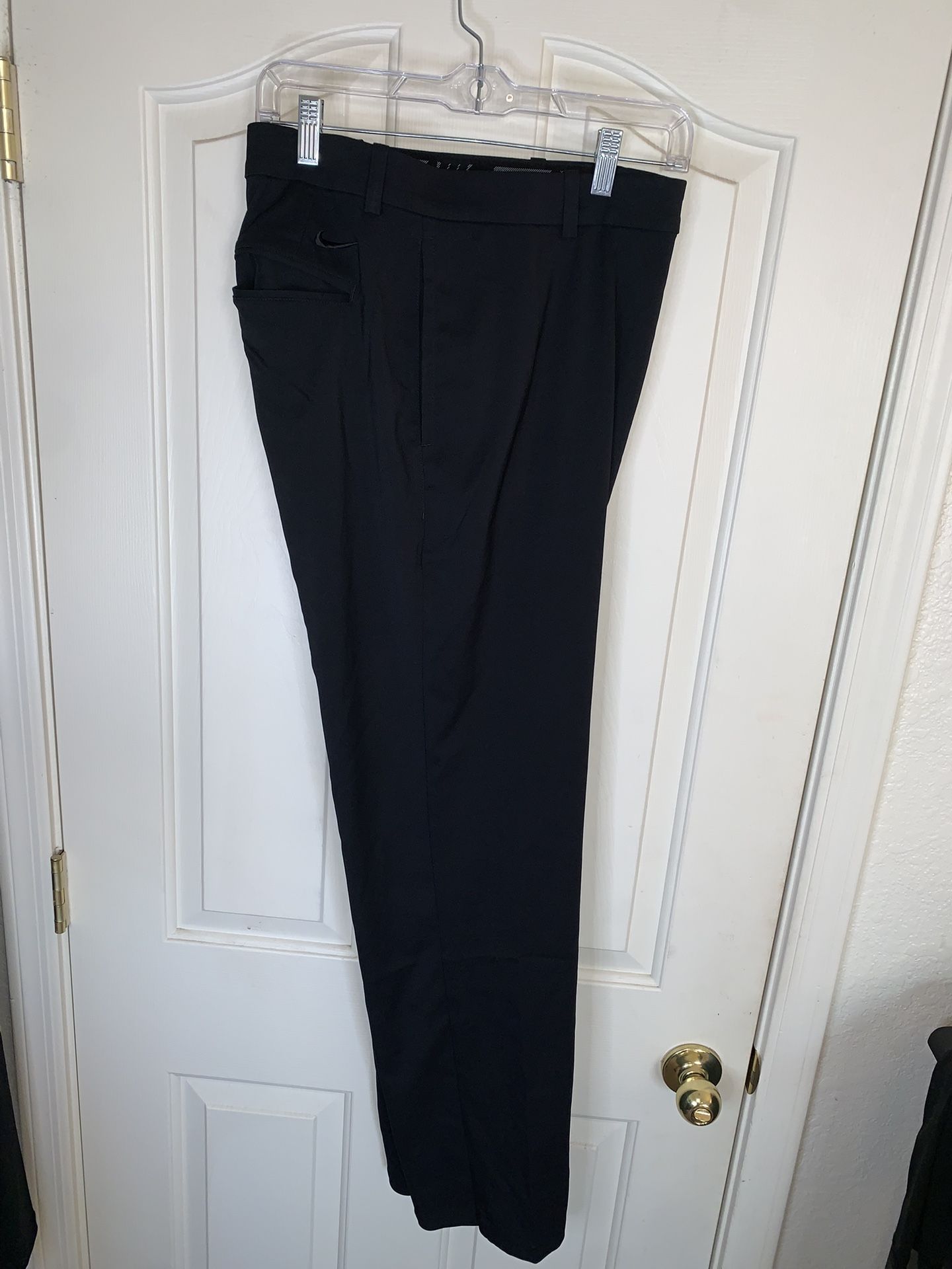 Men’s Nike Dri Fit Golf Pants!!