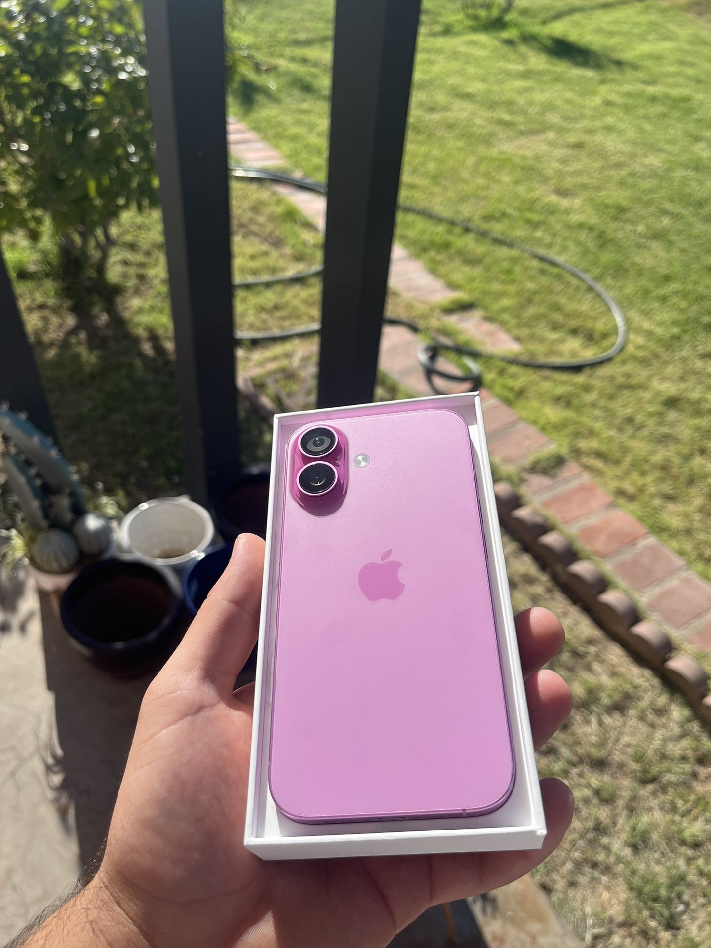 iPhone 16 Unlocked 