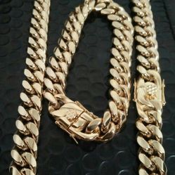 New 18k Yellow Gold Cuban Link Chain And Bracelet 