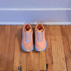 HOKA "Rincon 3" Running Shoes sz 26.5