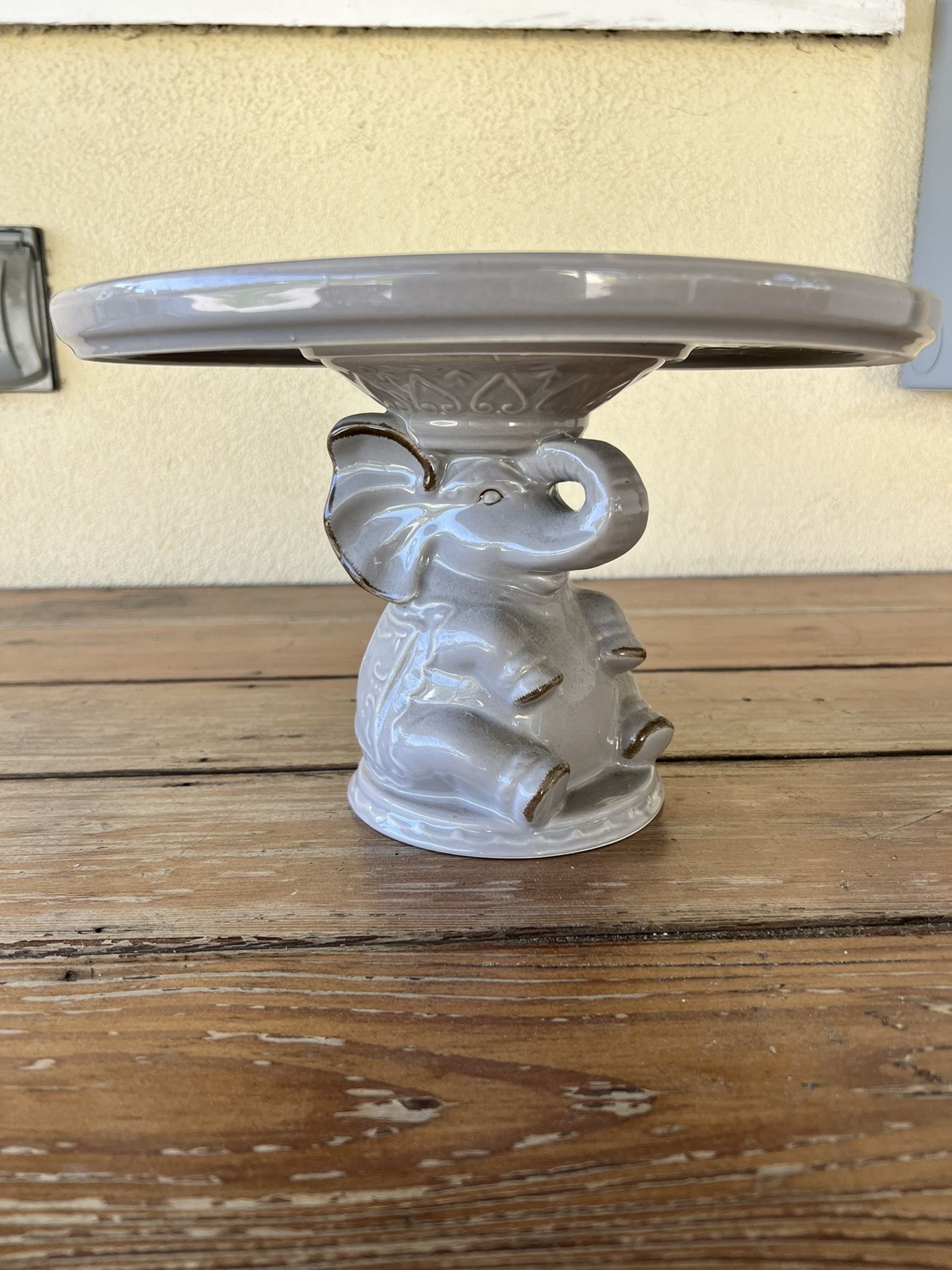 Ceramic Elephant Cake Stand