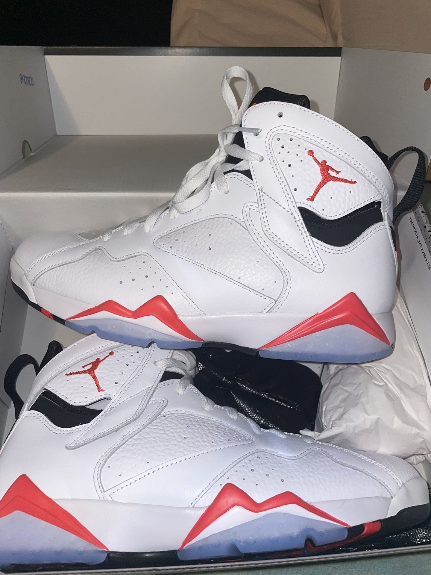 AIR JORDAN 7 RETRO 