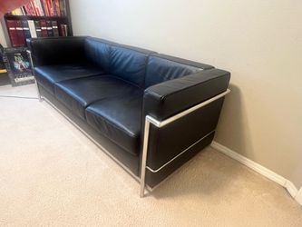 Le Corbusier style black leather sofa