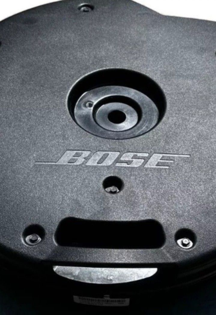 BOSE SUBWOOFER
