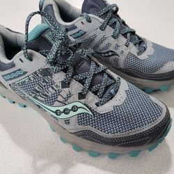 Saucony Excursion  Womens Size 9.5 Grey Trail Running Hiking Shoes Never Worn 