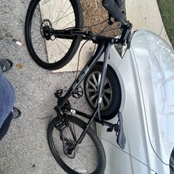 GT Avalanche 29” Mountain Bike — XL Frame — MINT