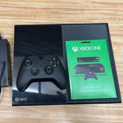 Xbox One with Series X/S Controller