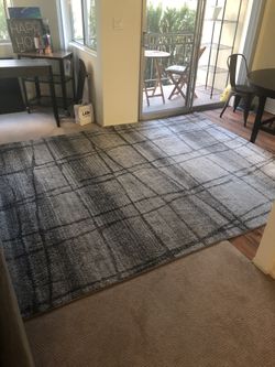 9.5 X 7.5 Modern Rug