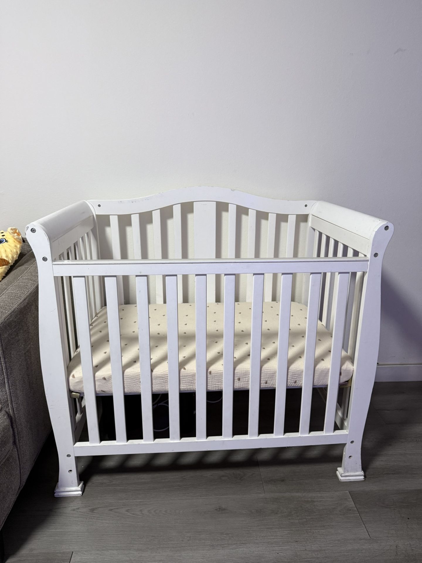 Baby Crib 