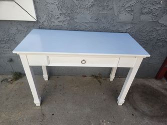 White Wood Desk