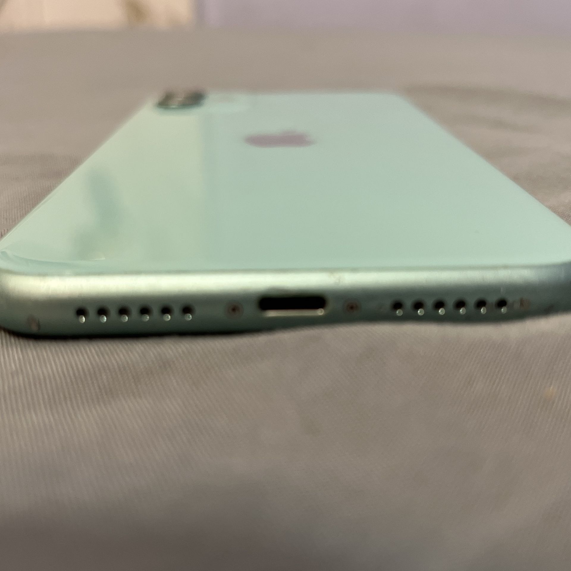 Iphone 11 Broken Face ID!!!!!! for Sale in Reading, PA OfferUp