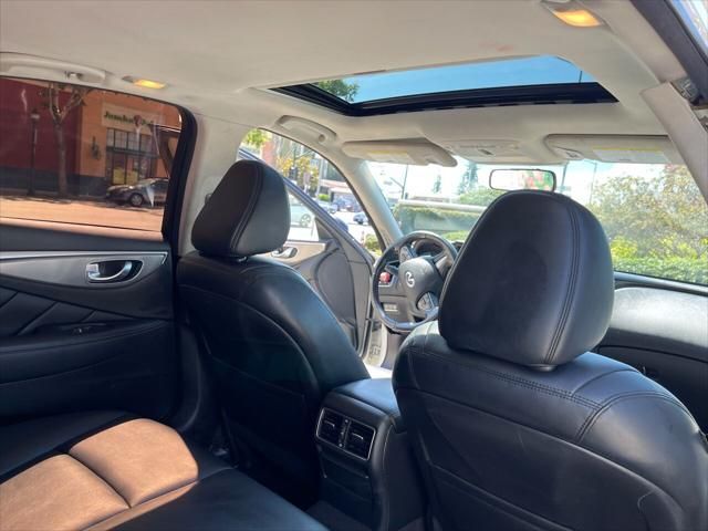 2014 INFINITI Q50